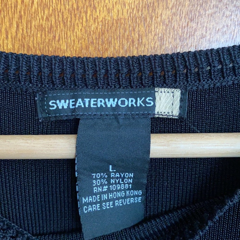 Y2K Sweaterworks 💋Sequin Embellished Knit Tank Top - Picture 3 of 6